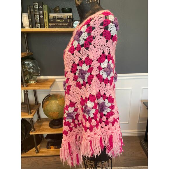 Vintage Pink Crocheted Poncho Sweater, One Size, Granny Style, ~ 220713-MEL 4 - Picture 3 of 7